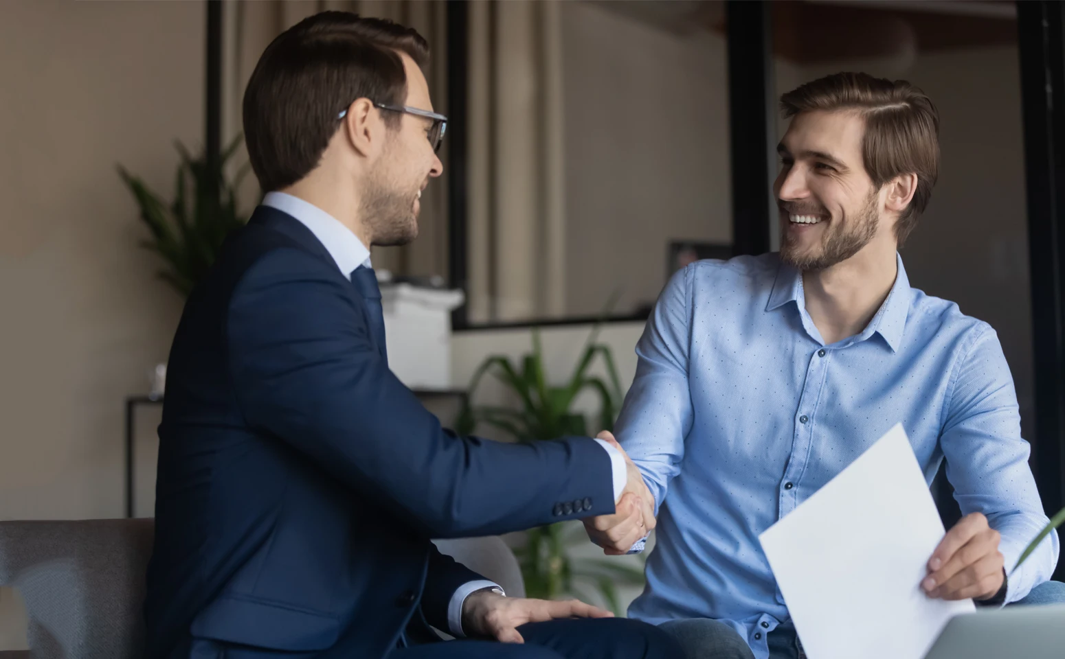 Medicare Agents shaking hands